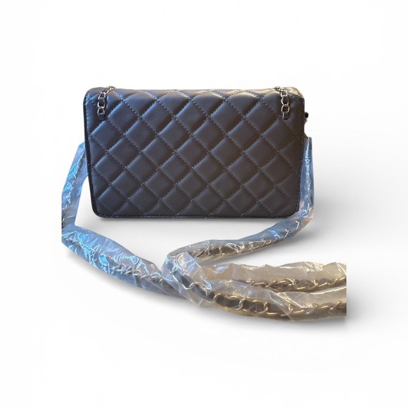 Badgley Mischka Black Quilted Clutch with Chain - Picture 3 of 4